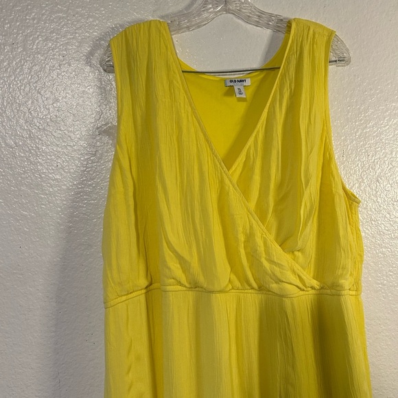 Old Navy Yellow Maxi Sundress Womens XXL V-Neck Sleveless Lined One Side Slit - Picture 9 of 9